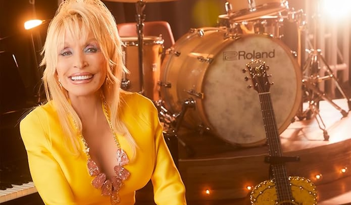 Dolly Parton Kendra Scott Collaboration