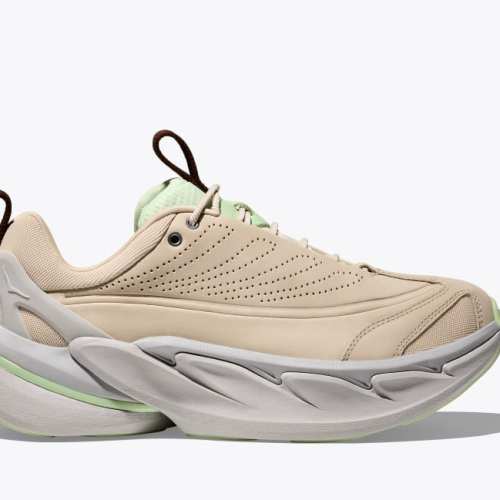HOKA Elevon X Shoes in Oatmeal/Luna Moth, Size M