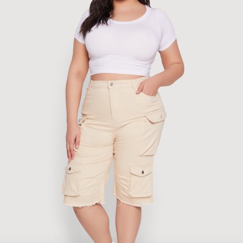 Womens Plus Size Daisy Acid Wash Cargo Bermuda Shorts, Size 2X