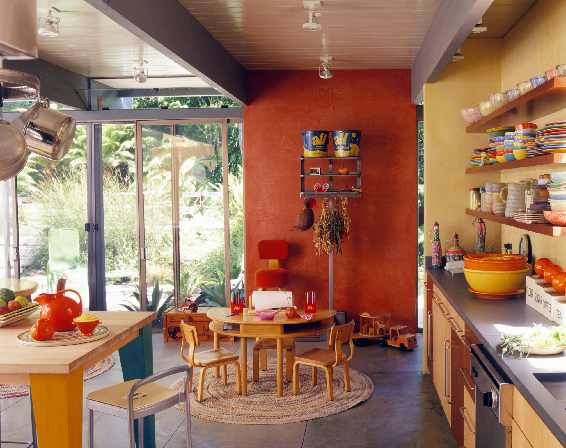 A bright, contemporary California residence