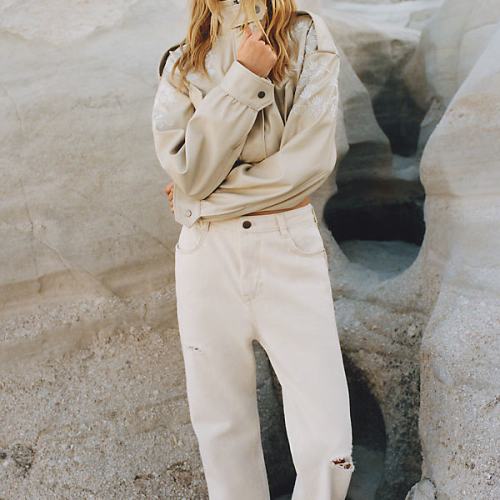 The Mila Mid-Rise Straight-Leg Jeans by Pilcro