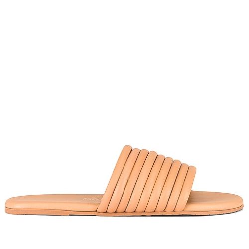 in Black. size (also in 7.5, 8, 8.5, 9.5, 10)