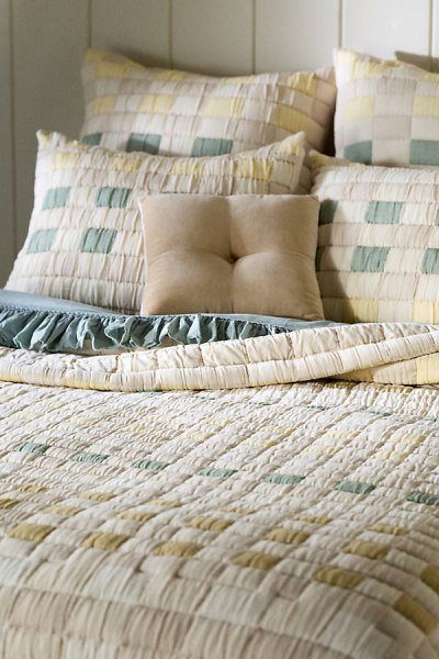 Sonya Matelass Coverlet