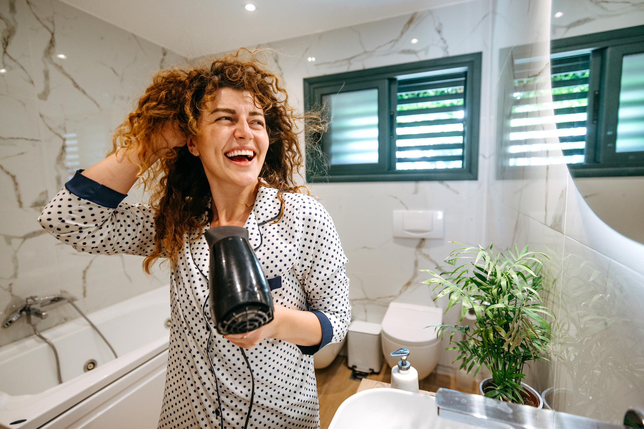 These 13 Viral Hair Tools Are Up to 35% Off on Amazon Right Now ...