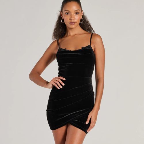 Alyssa Beaded Applique Bodycon Velvet Mini Dress