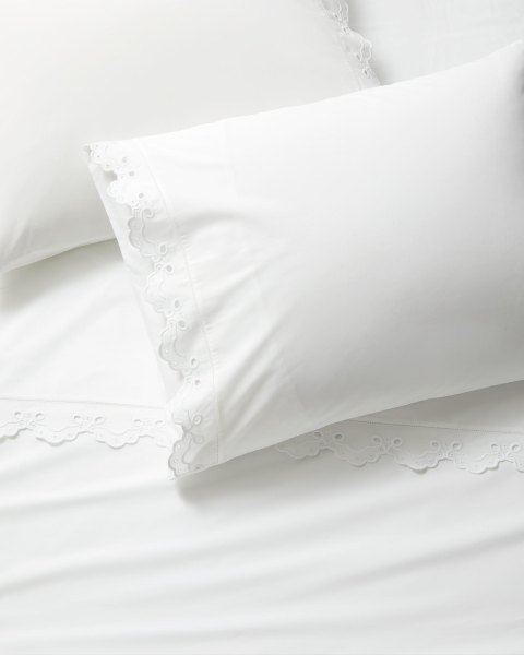 Antibes Eyelet Sheeting