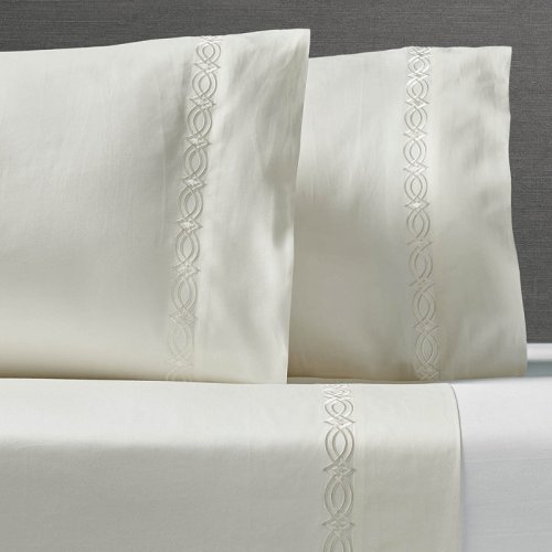 Set of 2 Frontgate Resort Collection Diamond Lattice Sateen Pillowcases Ivory, Frontgate