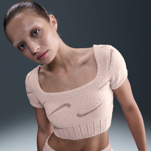 Womens Nike Sportswear Phoenix Cozy Boucl Short-Sleeve Cropped Knit Top in Pink | HV2770-667