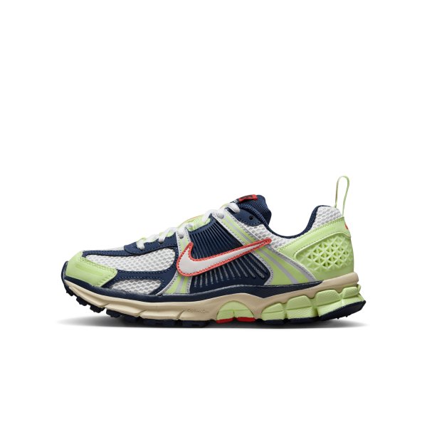 Nike Vomero 5 Shoes in Yellow