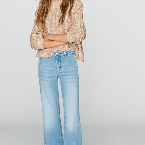 Miley Low-Rise Bootcut Jeans