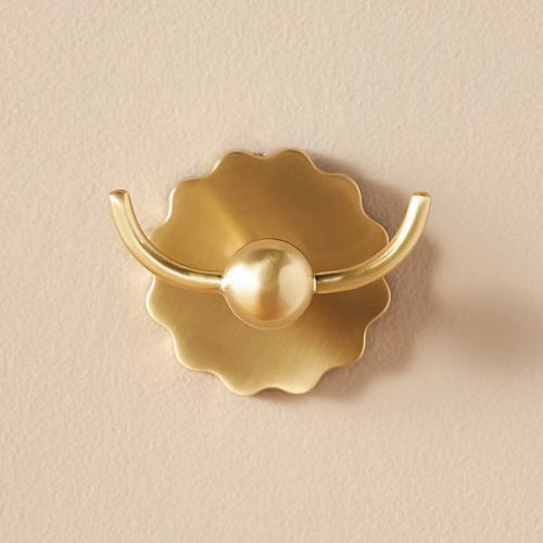 Wiggle Scalloped Brass Bath Hook
