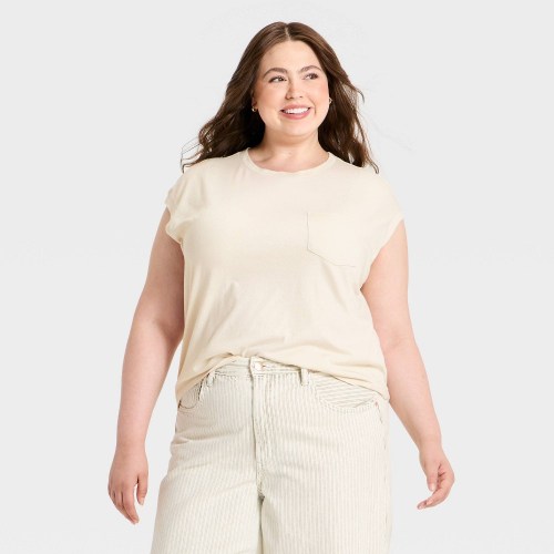 Womens Short Sleeve Pocket T-Shirt – Universal Thread Cream 1X