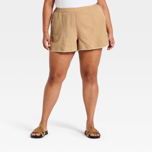 Womens Pull-On Shorts Universal Thread Tan